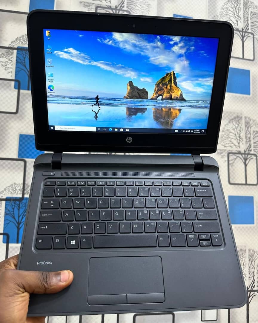 HP PROBOOK 11 G2